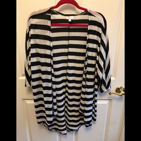 LuLaRoe duster  - Picture 1 of 3